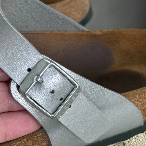 Birkenstock Silver Women’s Toe-Post Sandals! Size 9 / 9.5 / 40 (EUR) - Picture 10 of 12